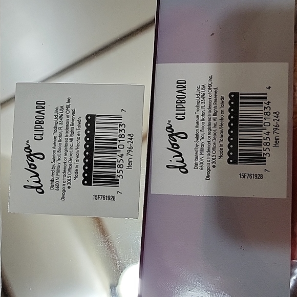 Divoga Acrylic Clipboard - Picture 6 of 6